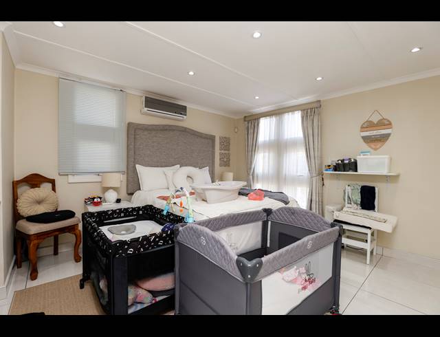 3 BEDROOM TOWNHOUSE FOR SALE IN MORNINGSIDE